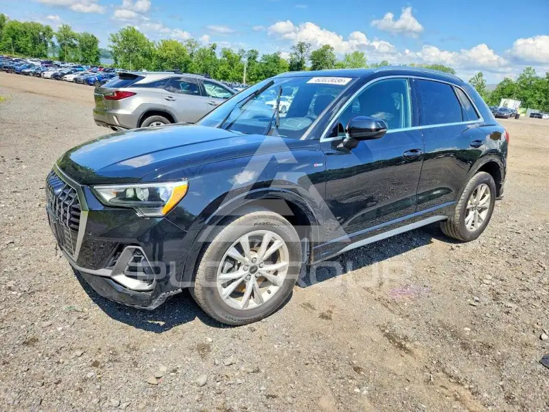 2022 Audi Q3 фото