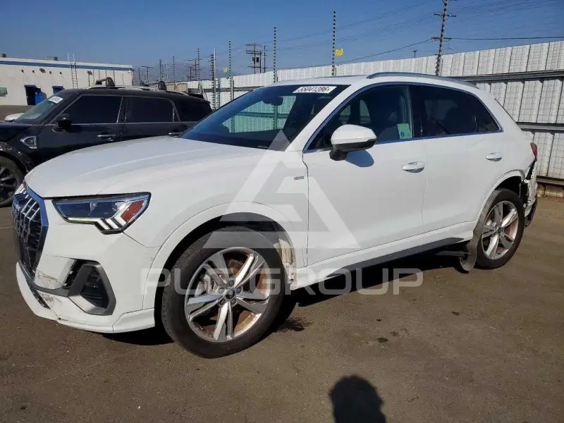 2022 Audi Q3 фото