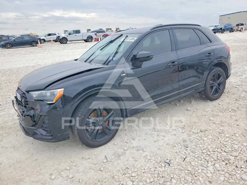 2022 Audi Q3 фото