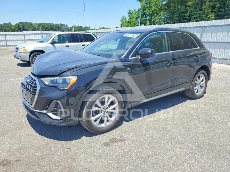 2022 Audi Q3 фото