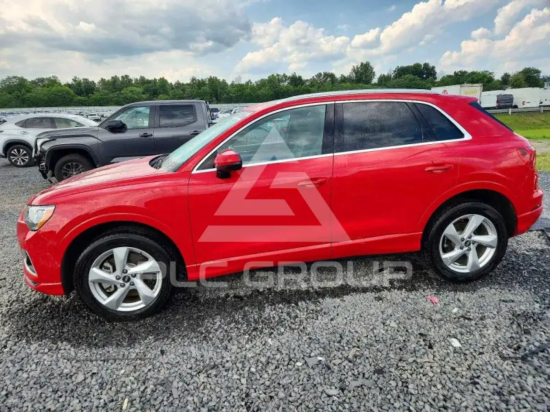 2022 Audi Q3 фото