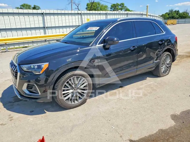 2022 Audi Q3 фото