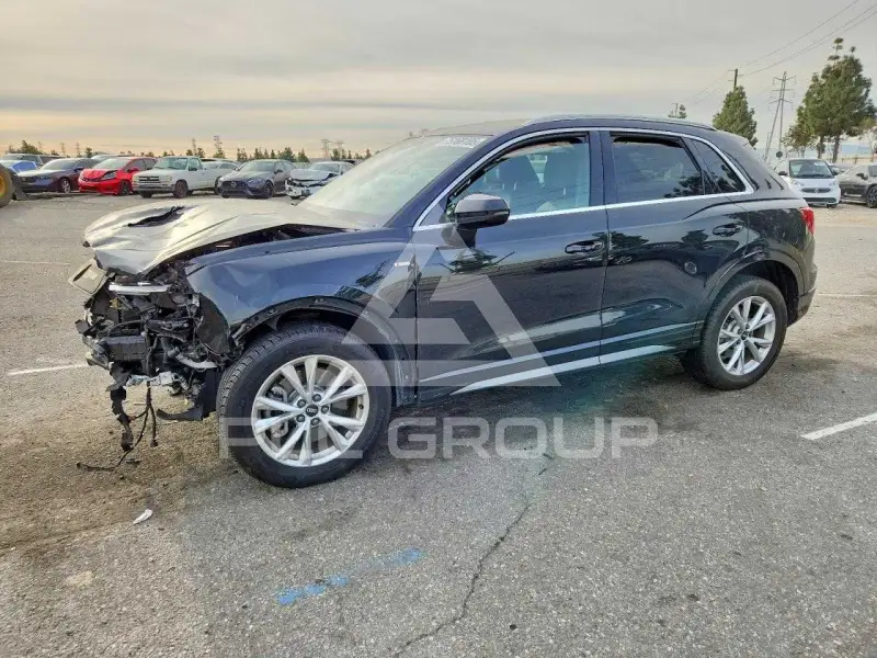 2022 Audi Q3 фото