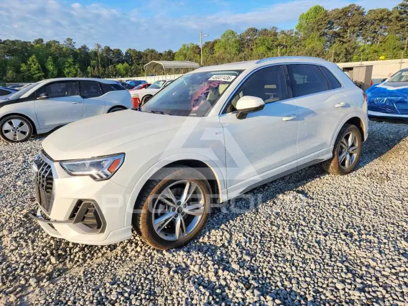 2022 Audi Q3 фото