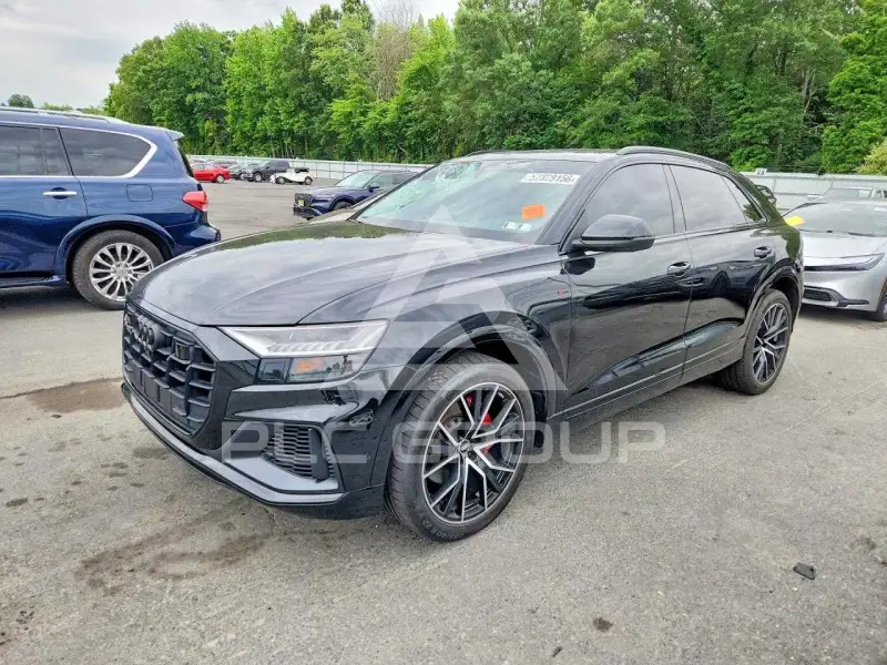 2022 Audi Q8 фото