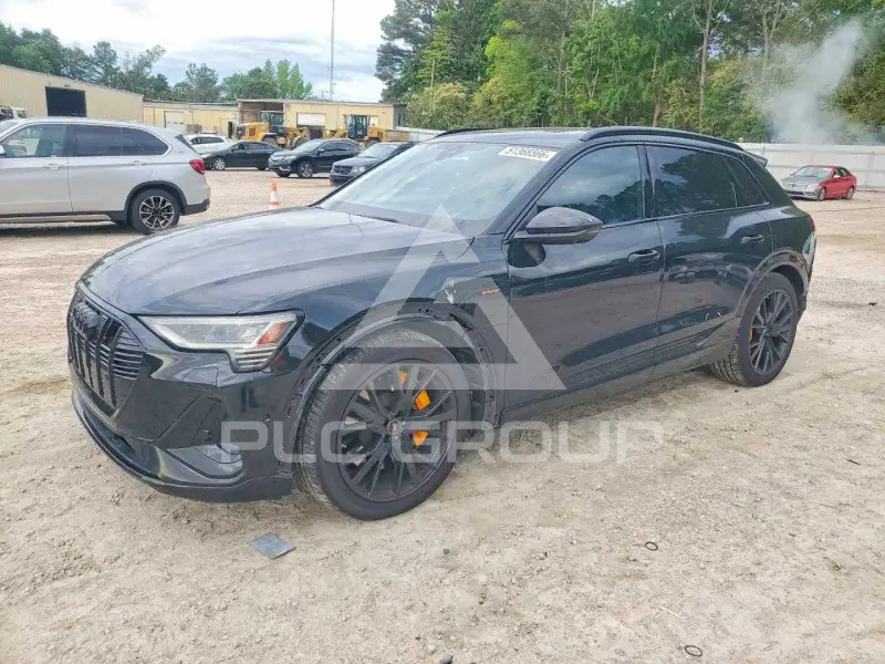 2022 Audi E-TRON фото