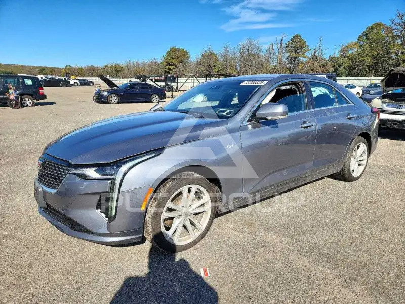 2022 Cadillac CT4 photo