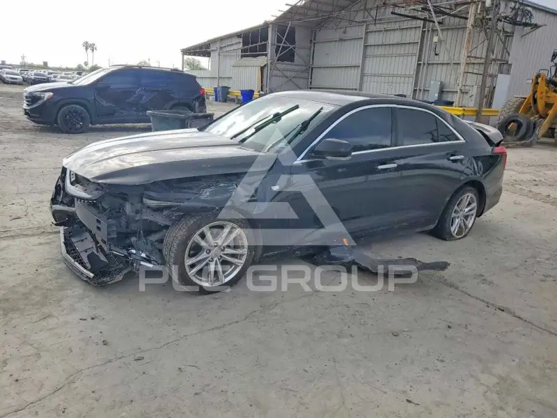 2022 Cadillac CT4 фото