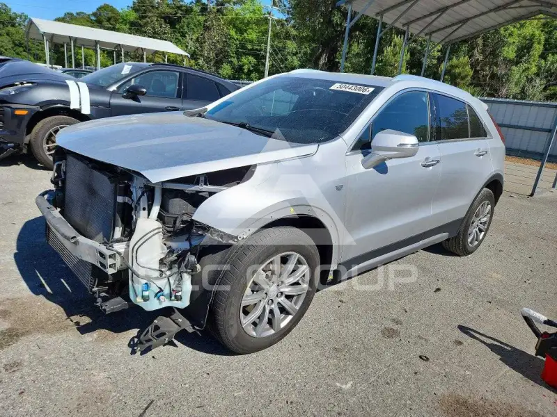 2022 Cadillac XT4 фото