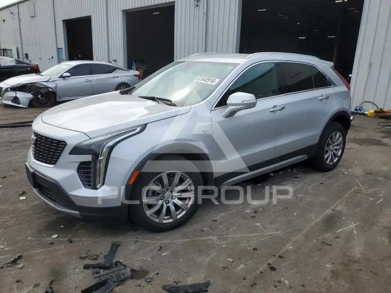 2022 Cadillac XT4 photo