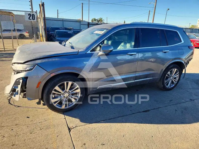2022 Cadillac XT6 фото