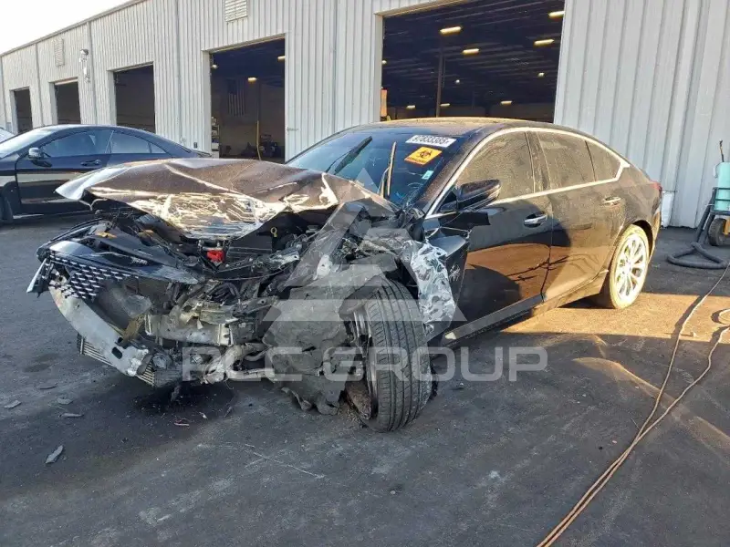 2022 Cadillac CT5 фото