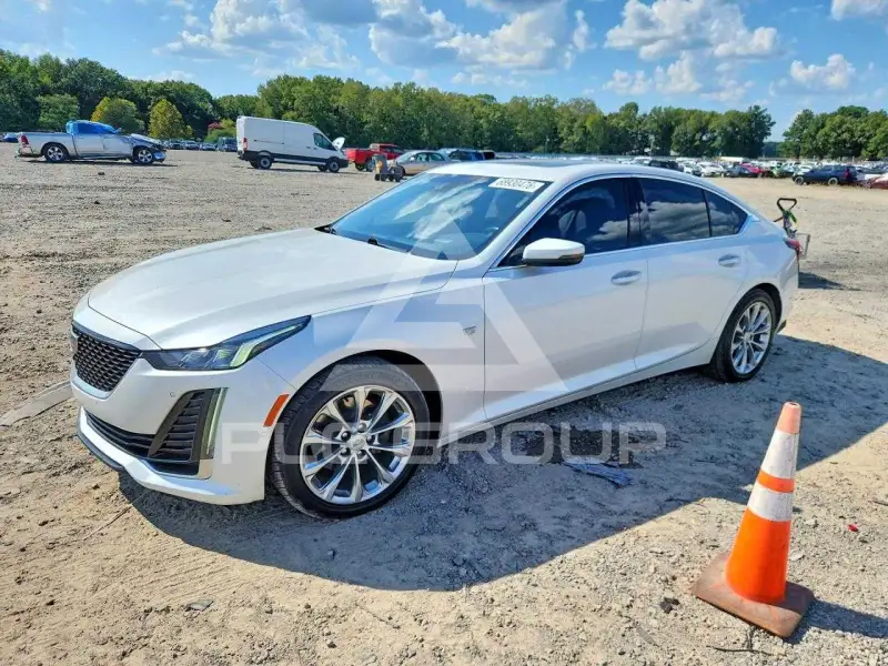 2022 Cadillac CT5 photo