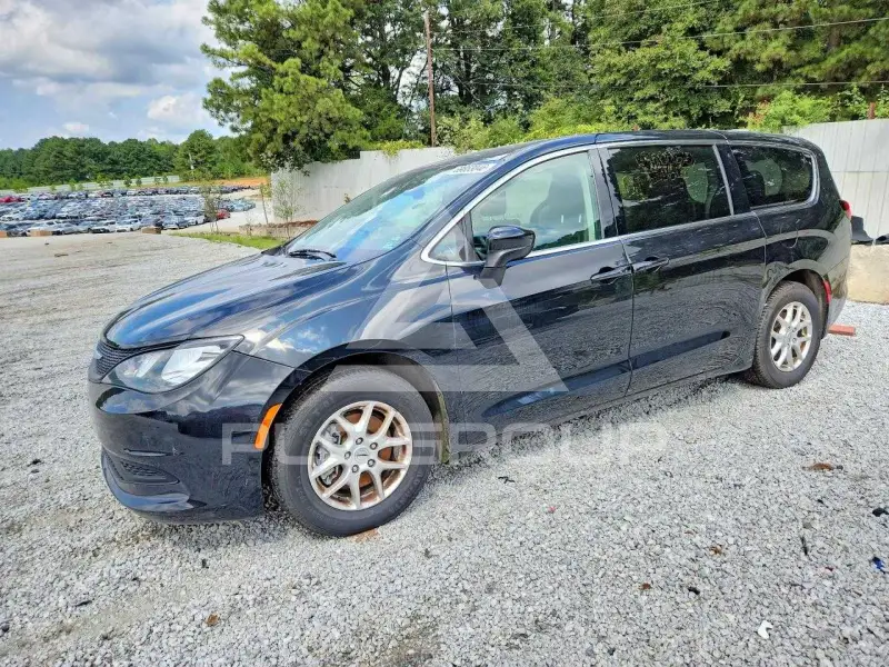 2022 Chrysler Pacifica photo