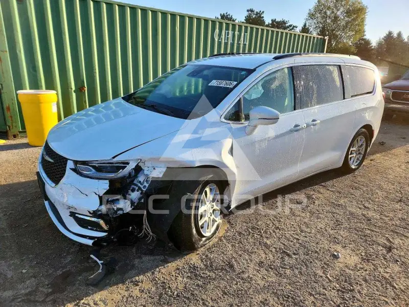 2022 Chrysler PACIFICA photo