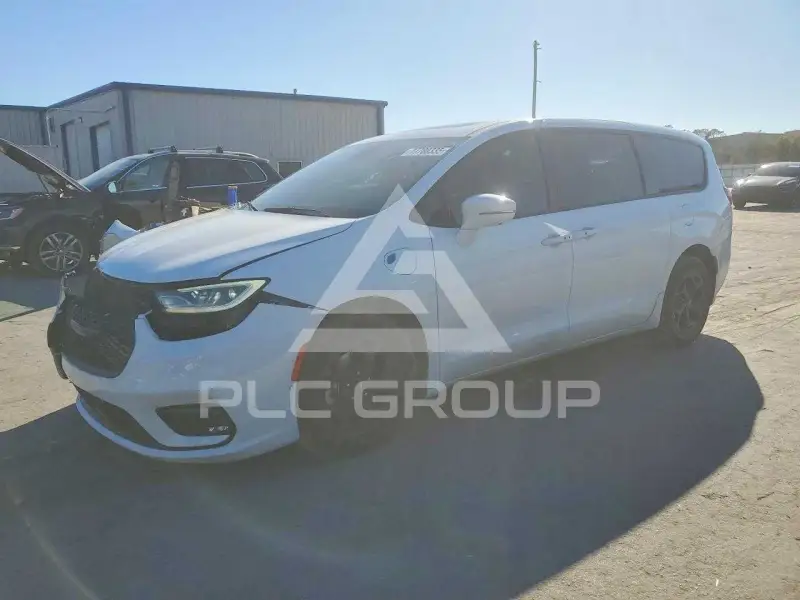 2022 Chrysler PACIFICA photo