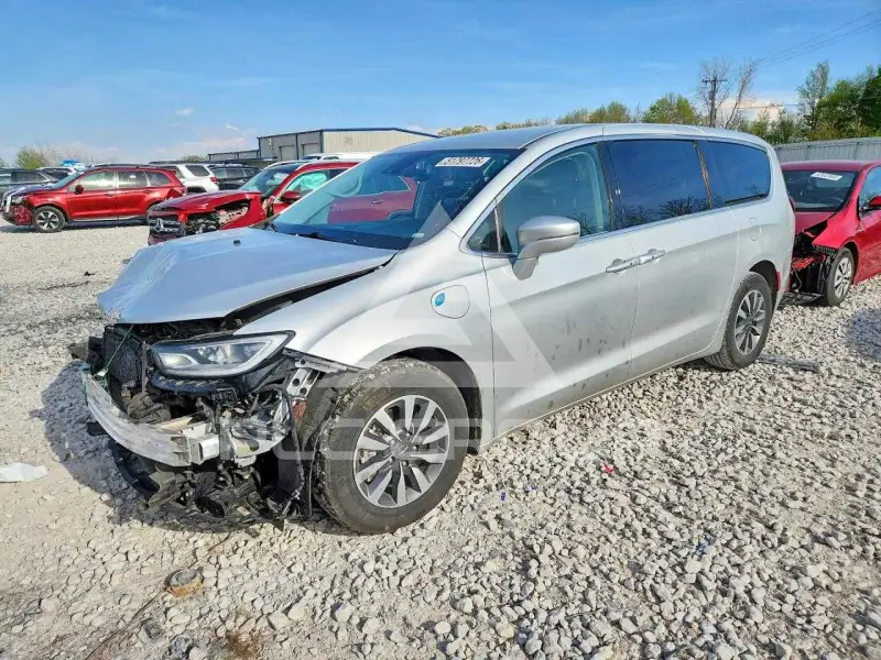2022 Chrysler PACIFICA фото