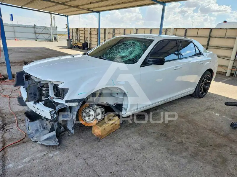 2022 Chrysler 300 photo