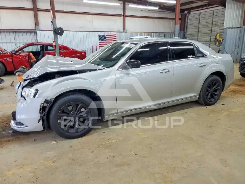 2022 Chrysler 300 фото