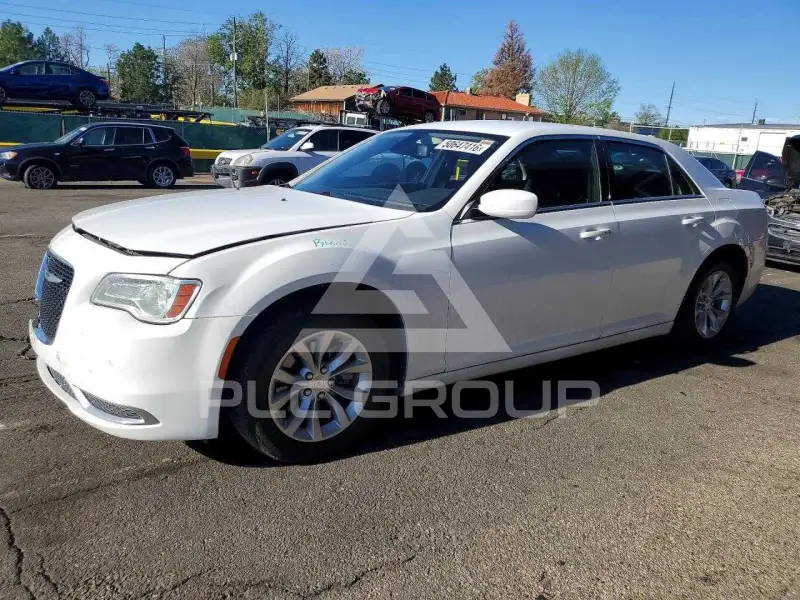 2022 Chrysler 300 photo