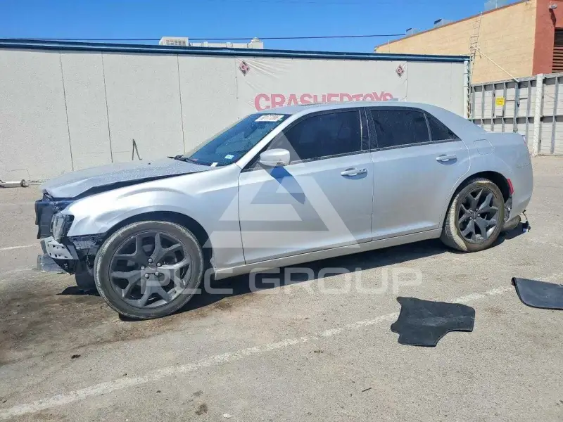 2022 Chrysler 300 фото