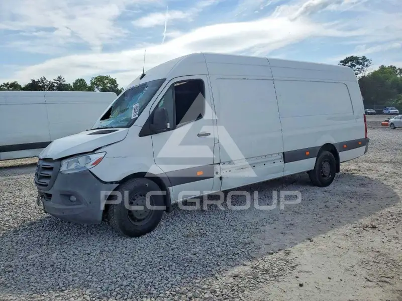 2022 Mercedes Benz Sprinter photo