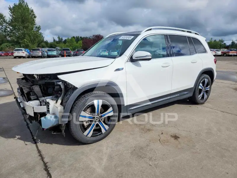 2022 Mercedes Benz EQB фото