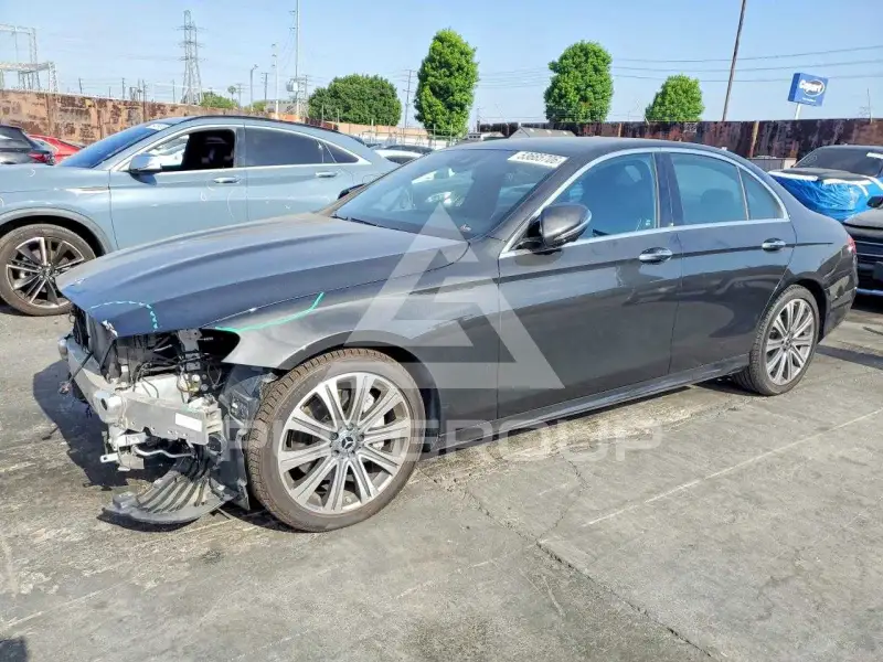 2022 Mercedes Benz E-Class фото