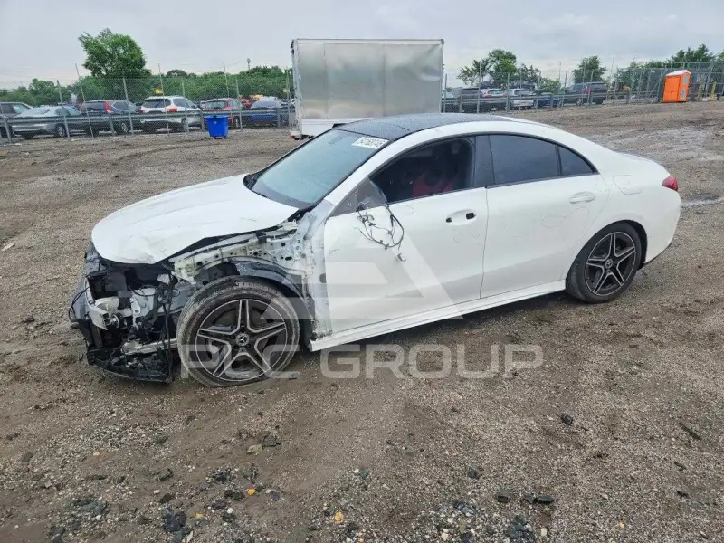 2022 Mercedes Benz CLA-Class фото