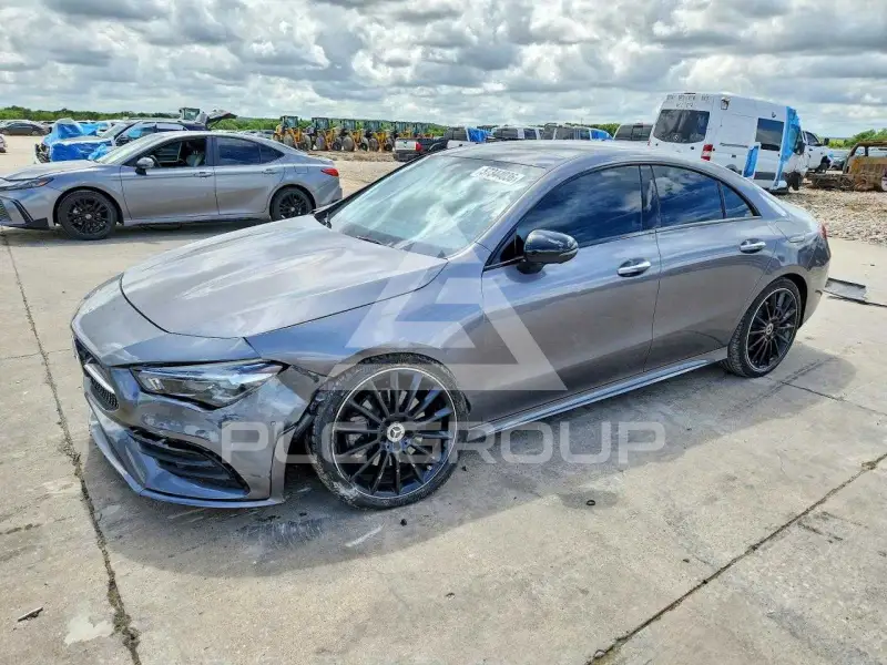2022 Mercedes Benz CLA-Class фото