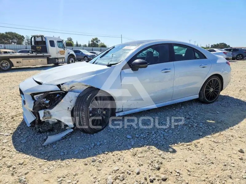 2022 Mercedes Benz CLA-Class фото