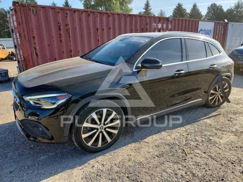 2022 Mercedes Benz GLA-Class фото