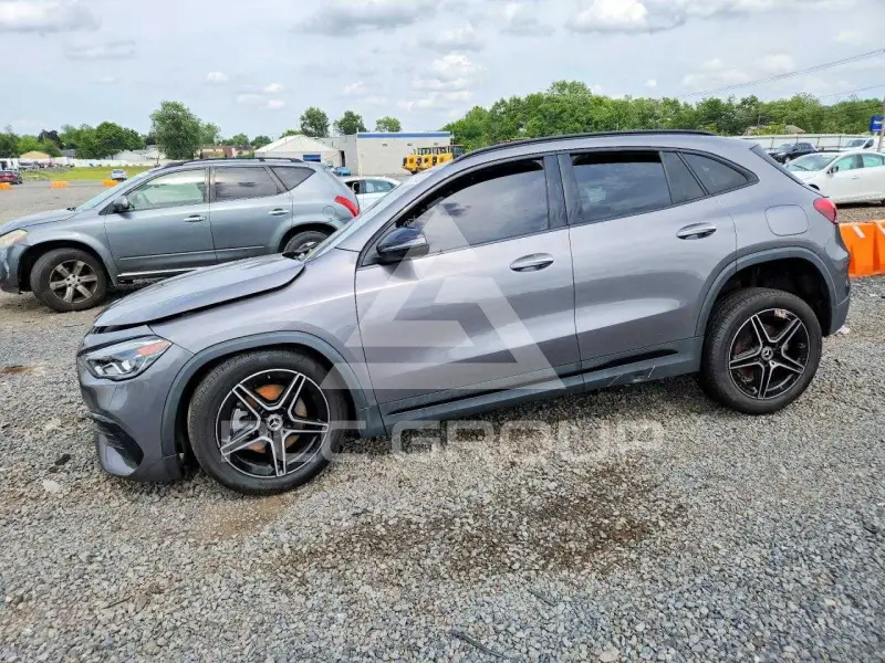 2022 Mercedes Benz GLA-Class фото