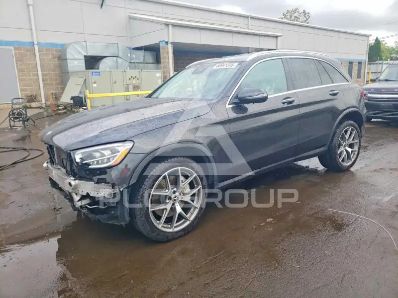 2022 Mercedes Benz GLC-Class фото
