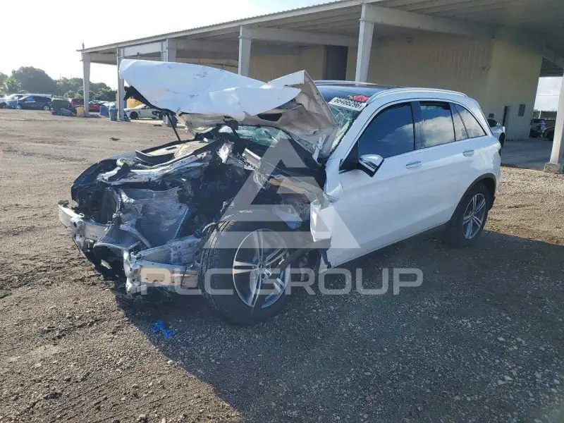 2022 Mercedes Benz GLC-Class фото