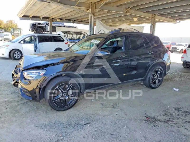 2022 Mercedes Benz GLC-Class photo