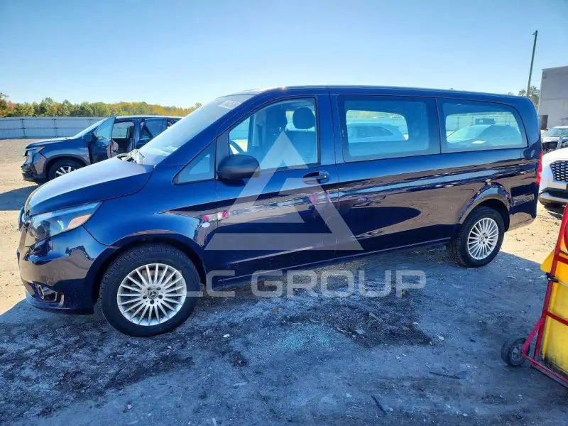 2022 Mercedes Benz METRIS фото