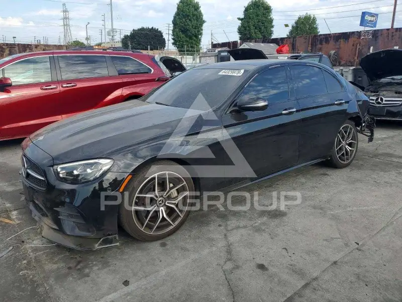 2022 Mercedes Benz E-Class photo