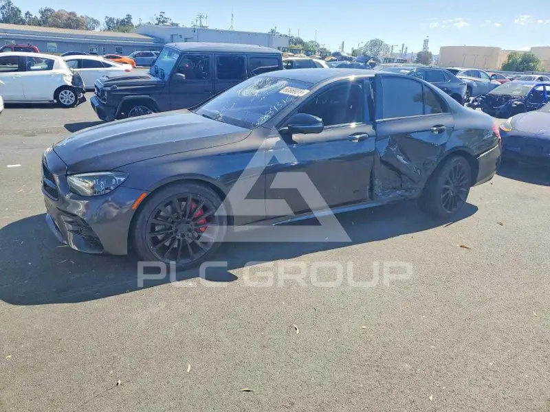 2022 Mercedes Benz E-Class фото