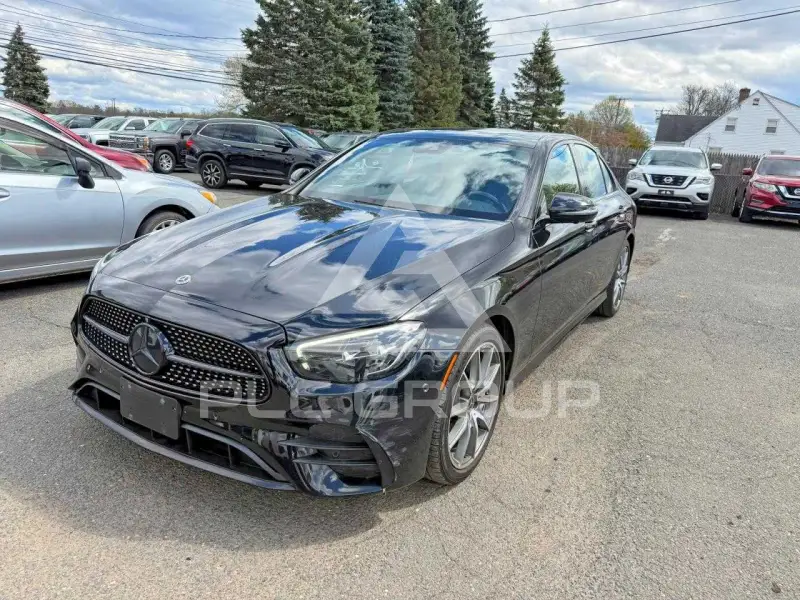2022 Mercedes Benz E-Class фото