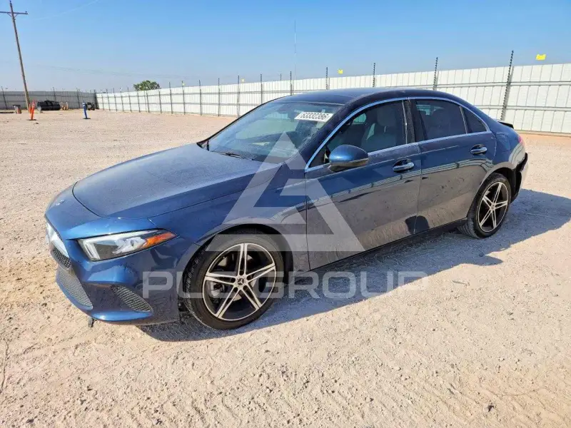 2022 Mercedes Benz A photo