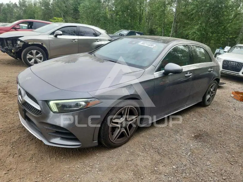 2022 Mercedes Benz A фото