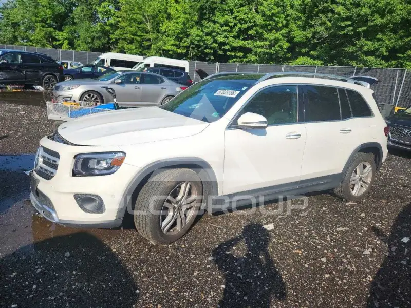 2022 Mercedes Benz GLB photo