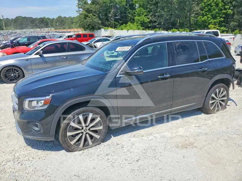 2022 Mercedes Benz GLB photo