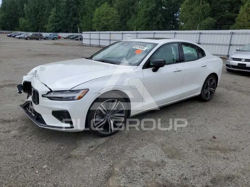 2022 Volvo S60 фото