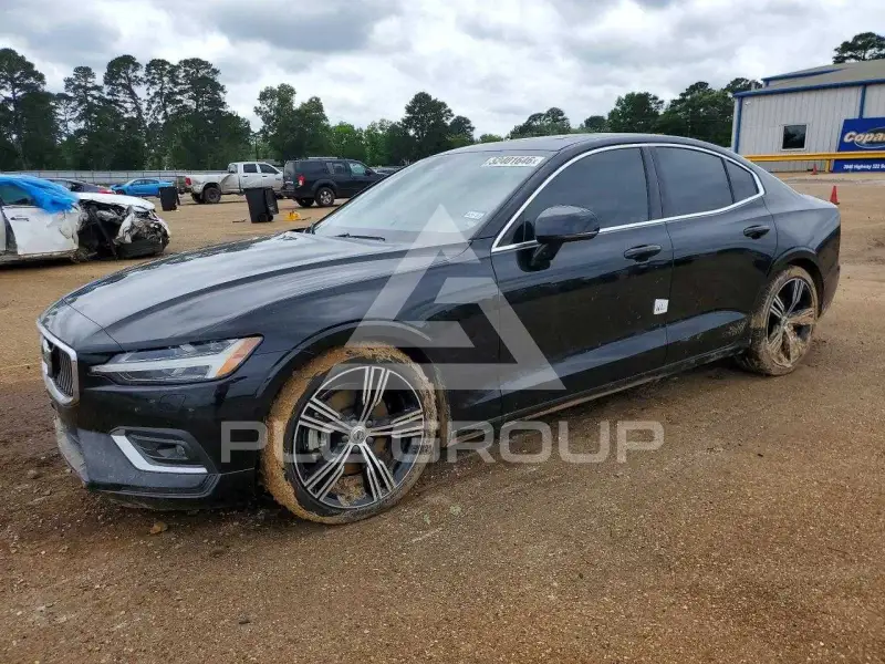 2022 Volvo S60 фото