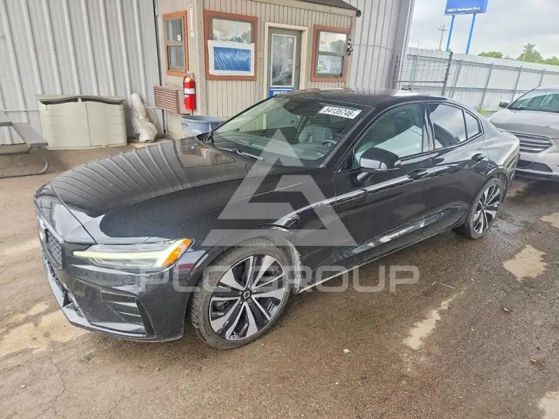 2022 Volvo S60 фото