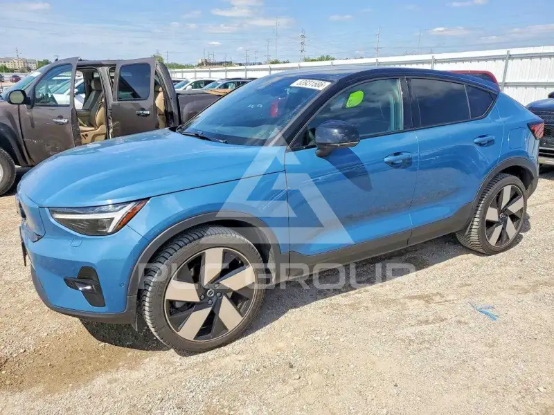 2022 Volvo  фото