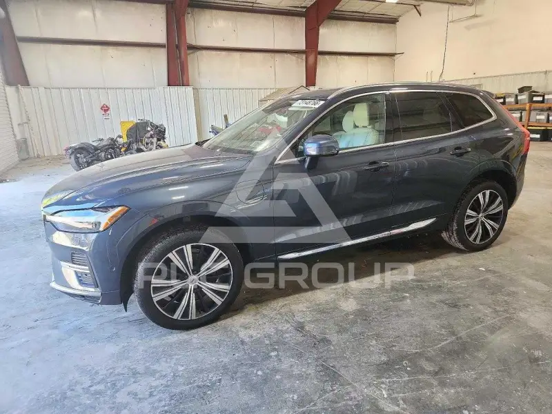 2022 Volvo XC60 photo