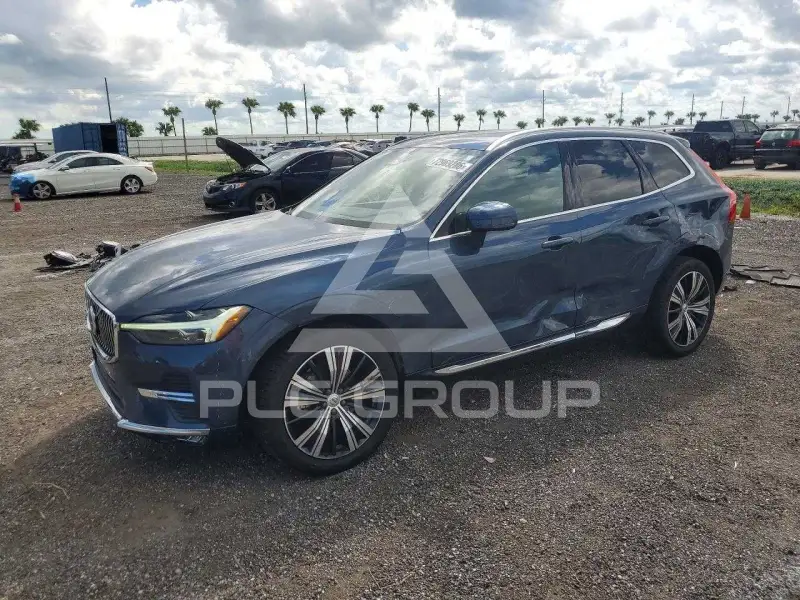 2022 Volvo XC60 photo